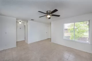 Photo #3: 2093203 Listing