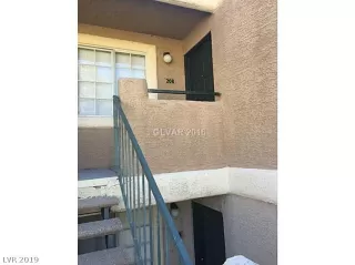 Photo #1: 2093239 Listing