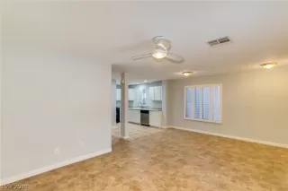 Photo #4: 2093286 Listing