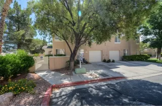 Photo #3: 2093319 Listing 