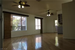 Photo #3: 2093337 Listing