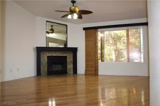 Photo #6: 2093337 Listing