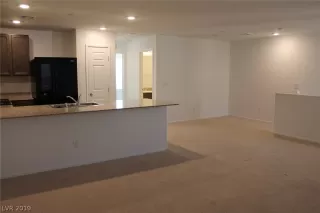 Photo #1: 2093387 Listing 