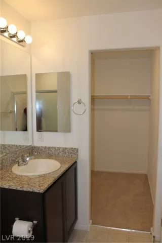 Photo #5: 2093387 Listing 