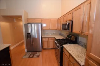 Photo #6: 2093393 Listing