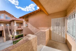 Photo #4: 2093424 Listing 