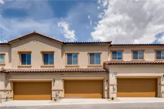 Photo #2: 2093444 Listing 