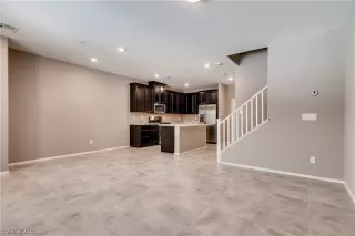 Photo #3: 2093444 Listing 