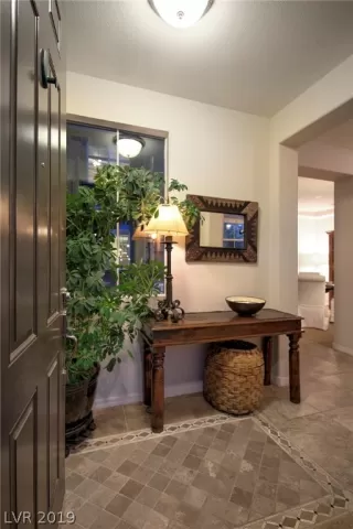 Photo #6: 2093449 Listing 