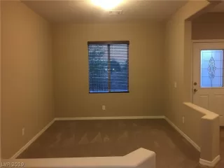 Photo #5: 2093491 Listing 