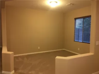 Photo #6: 2093491 Listing 