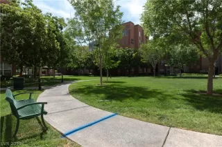 Photo #3: 2093510 Listing