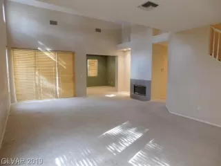 Photo #3: 2093613 Listing 