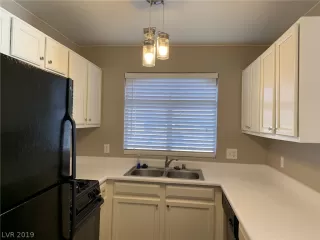 Photo #2: 2093628 Listing 