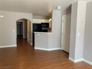 Photo #6: 2093628 Listing 