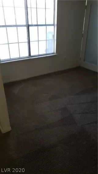 Photo #4: 2093634 Listing