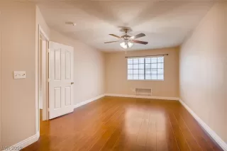 Photo #5: 2093645 Listing