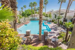 Photo #3: 2093675 Listing