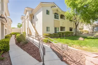 Photo #5: 2093675 Listing