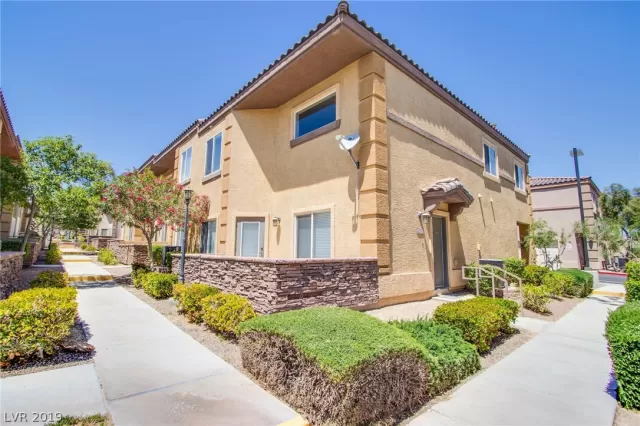 MLS: 2093678 Condo For Sale