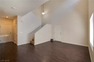 Photo #4: 2093678 Listing