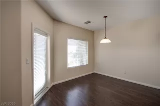 Photo #6: 2093678 Listing