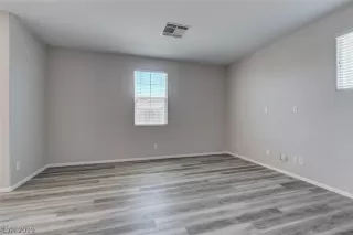 Photo #4: 2093745 Listing 