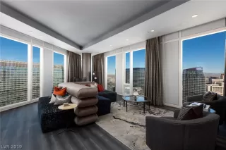 Photo #6: 2093752 Listing 