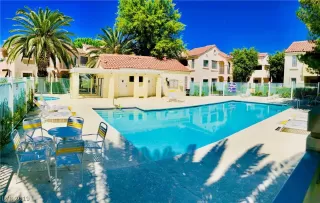 Photo #1: 2093762 Listing