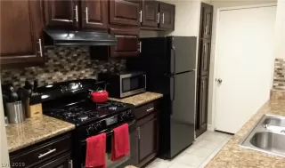 Photo #5: 2093857 Listing