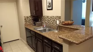 Photo #6: 2093857 Listing