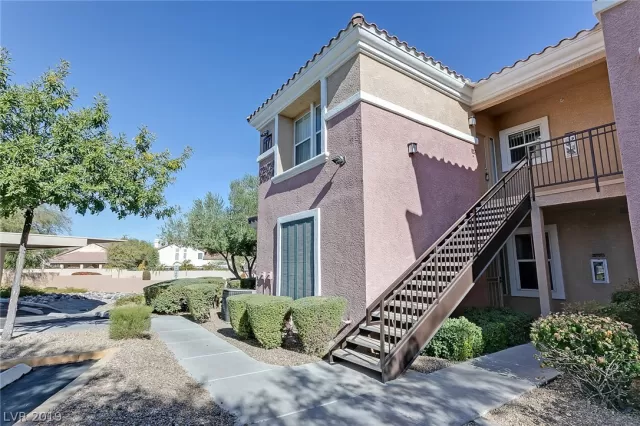 MLS: 2093872 Condo For Sale