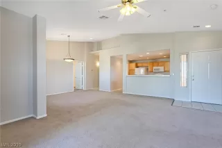 Photo #3: 2093872 Listing 