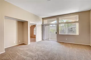 Photo #4: 2093896 Listing