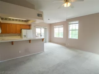 Photo #2: 2093912 Listing 