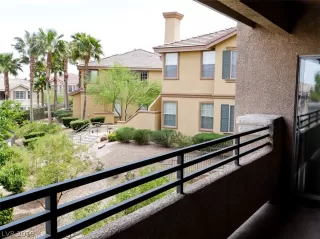 Photo #6: 2093912 Listing 