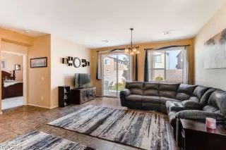 Photo #2: 2093921 Listing 