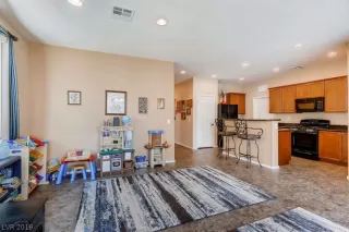 Photo #6: 2093921 Listing 