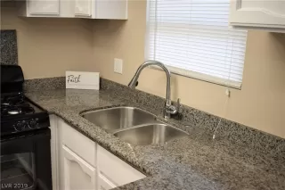 Photo #6: 2093965 Listing 