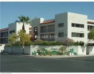 Photo #2: 2094022 Listing 