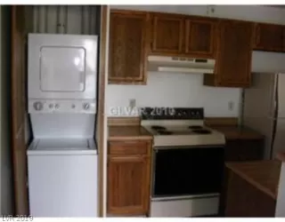 Photo #4: 2094022 Listing 