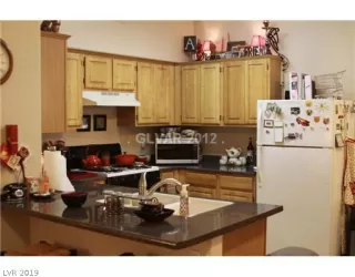 Photo #6: 2094071 Listing 