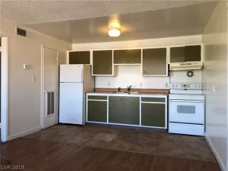 Photo #3: 2094074 Listing