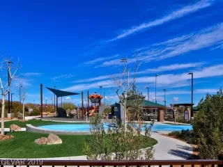 Photo #3: 2094101 Listing 