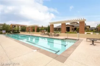 Photo #6: 2094101 Listing 