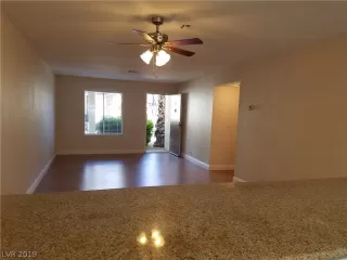 Photo #5: 2094103 Listing