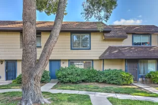 Photo #1: 2094121 Listing