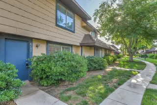 Photo #3: 2094121 Listing