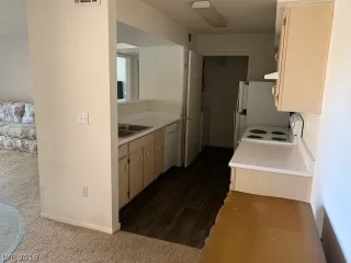 Photo #4: 2094143 Listing 