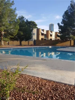 Photo #1: 2094160 Listing